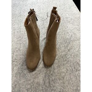 Universal Thread Womens Tan Faux Suede Wedge Ankle Boot Size 8.5 Side Zip Bootie
